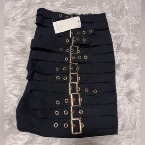 Hot and delicious black buckle skirt